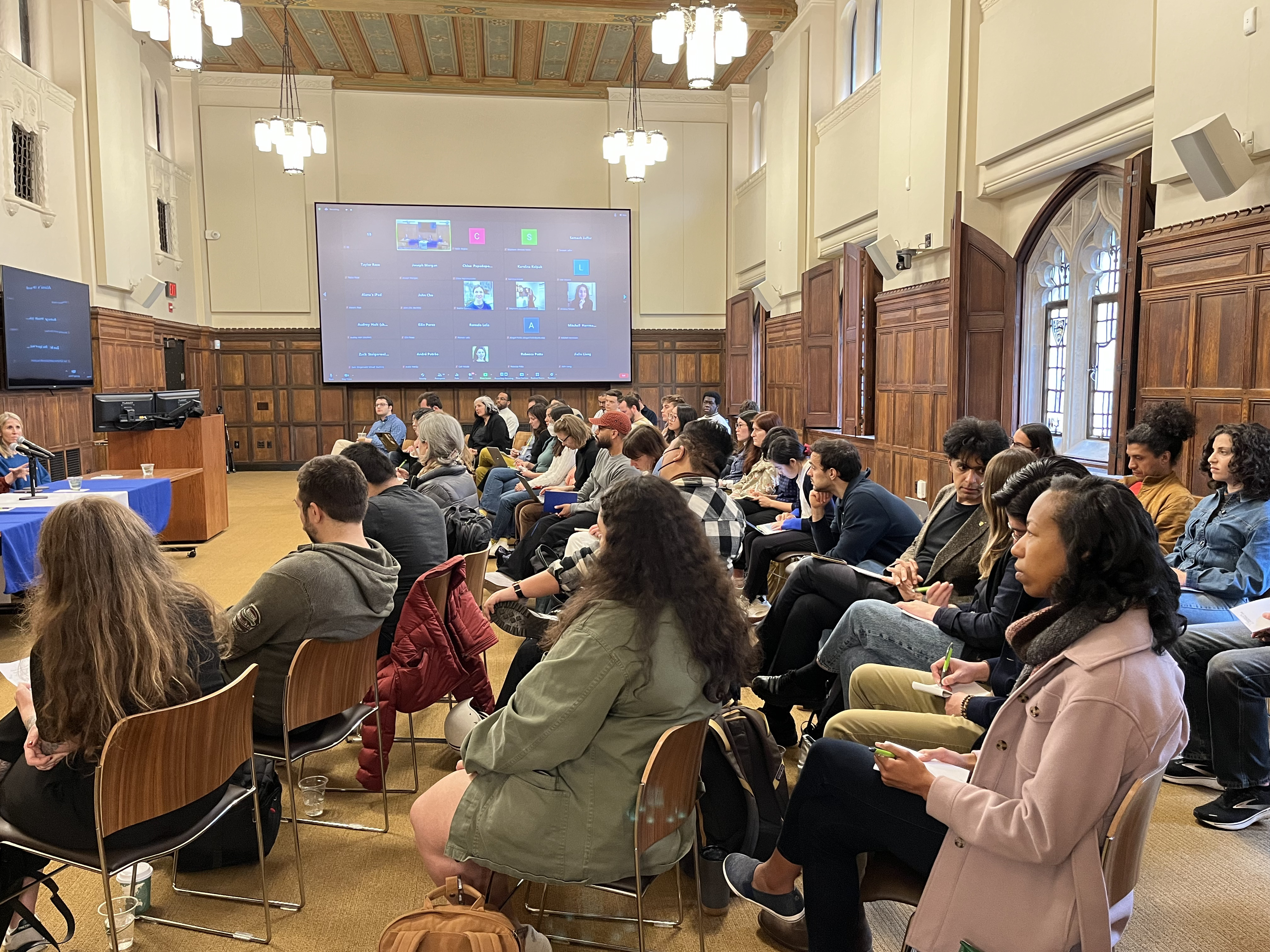 Dozens of Yale Graduate Students engaging with panelists at the GWL's "From Dissertation to Book" event.