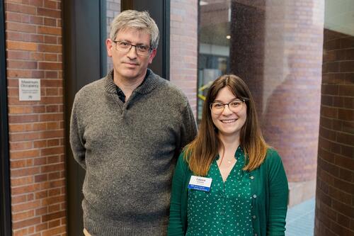 Writing Beyond Yale: Poorvu Center’s Graduate Writing Lab Hosts Award-Winning Journalist Carl Zimmer and Publishing Experts to Share Expert Insights with Students Carl Zimmer and Lauren Gonzalez