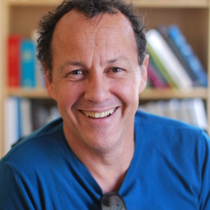 Portrait Eduardo Fernandez-Duque 