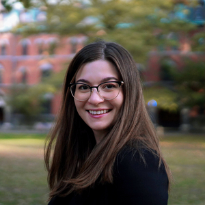 Headshot of Lauren Gonzalez, Assistant Director of Scientific Communication in the Graduate Writing Lab