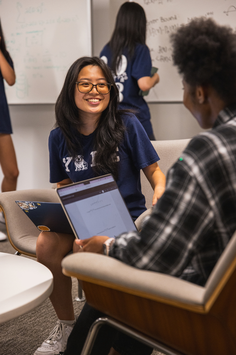 Students mentoring each other
