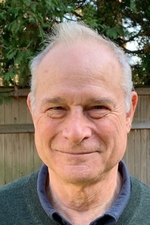 Headshot of Lincoln Caplan