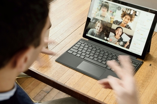 Talking in a virtual classroom online